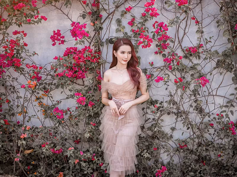 Khi thi Hoa hậu Việt Nam 2012, Phan Thị Mơ sở hữu số đo khá khiêm tốn là 80 - 63 - 87 và chiều cao 1m72.