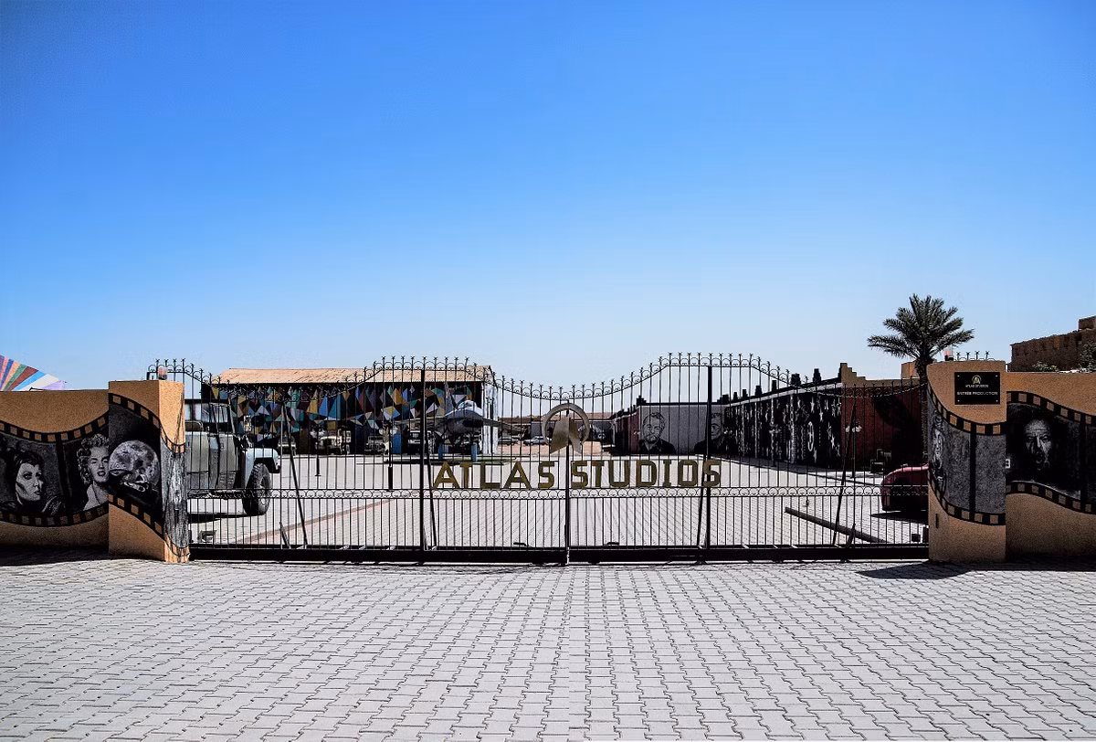 Vào năm 1983, Morocco trở thành "nhà" của Atlas Studios - một trong những hãng phim lớn nhất thế giới. Hãng phim này có phim trường lớn và đã quay nhiều bộ phim danh tiếng như: Gladiator, Alexander, 007: Spectre, series truyền hình Trò chơi vương quyền (Game of Thrones)...