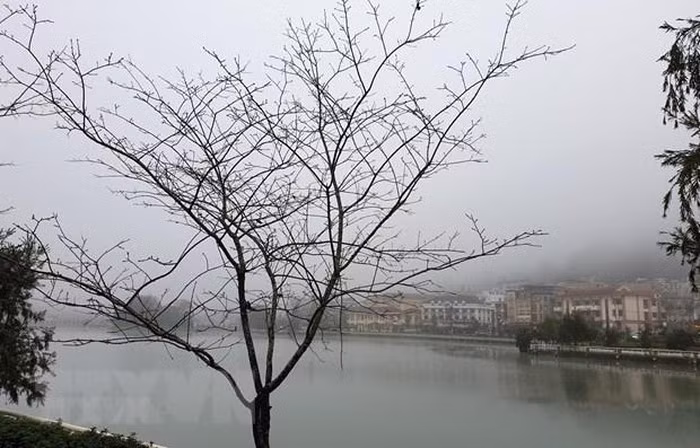 Thoi tiet hom nay: Bac Bo va Bac Trung Bo mua ret, ret dam
