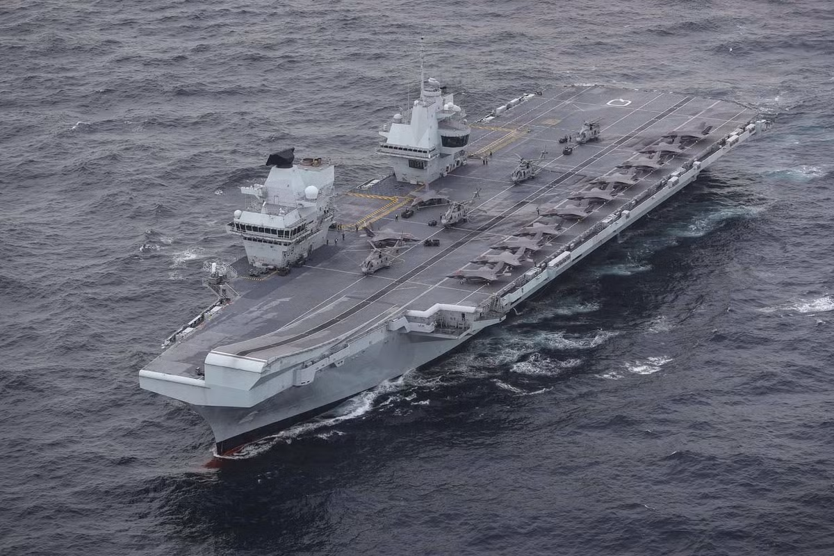Lo so Nga den truoc, Anh cuong cuong tim kiem may bay gap nan-Hinh-3