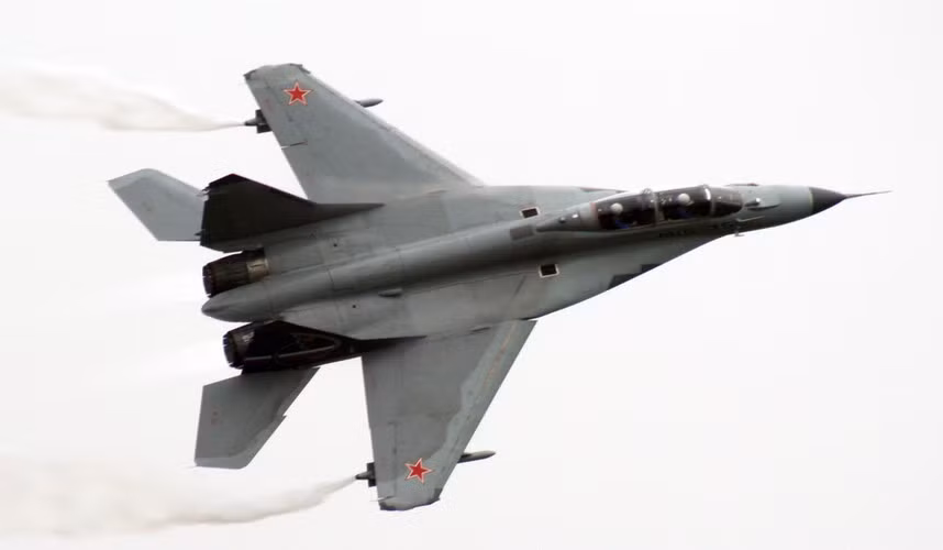 “Gần 4 năm sau chuyến bay đầu tiên của MiG-35, không có dấu hiệu nào về đơn đặt hàng quy mô lớn dự kiến cho chiếc tiêm kích đa năng này từ Bộ Quốc phòng Nga".