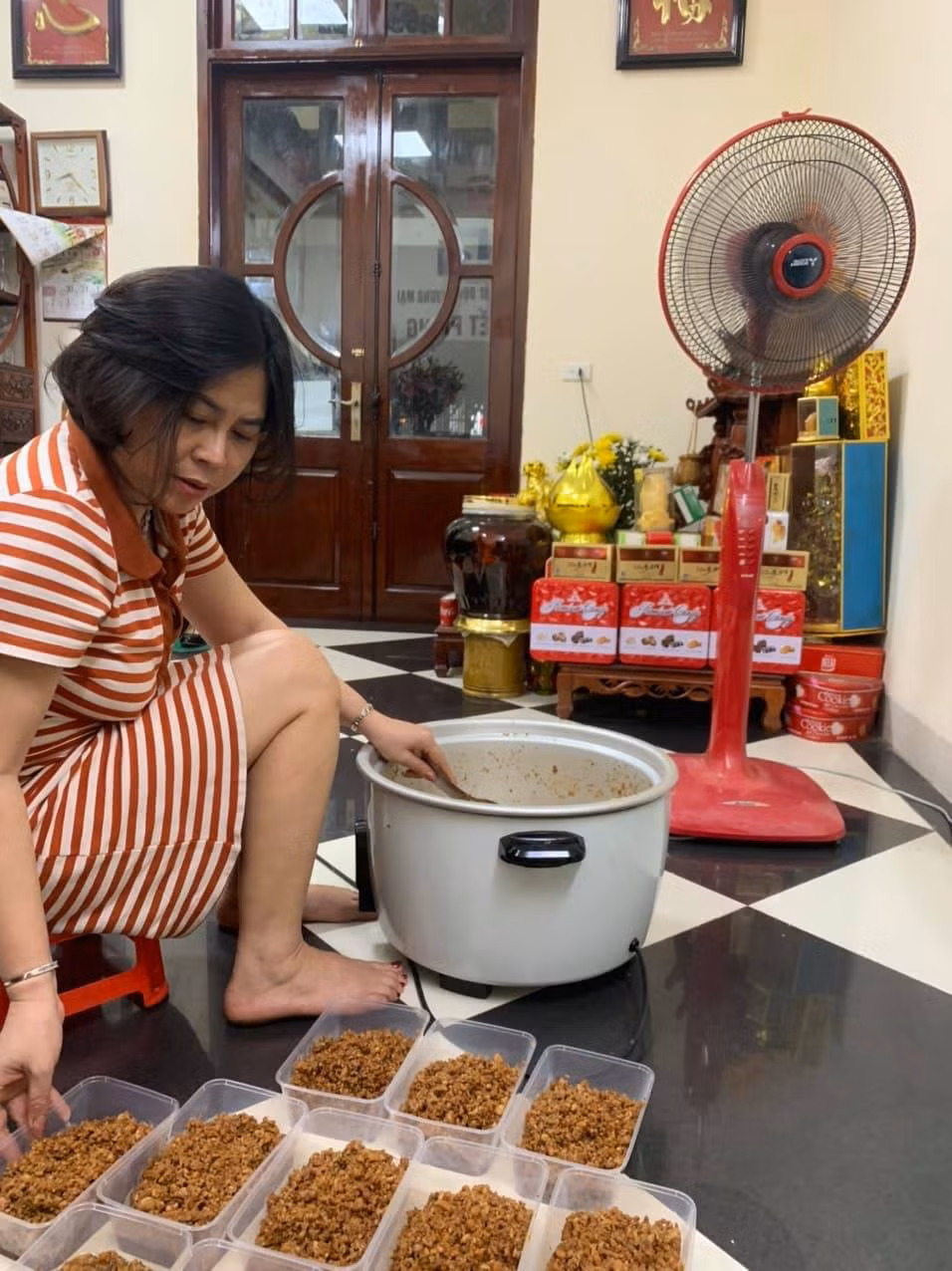 Bệnh nhân, y, bác sĩ bệnh viện Nhiệt đới Trung ương được tiếp sức chống dịch Covid-19 Benh nhan, y, bac si benh vien Nhiet doi Trung uong duoc tiep suc chong dich Covid-19