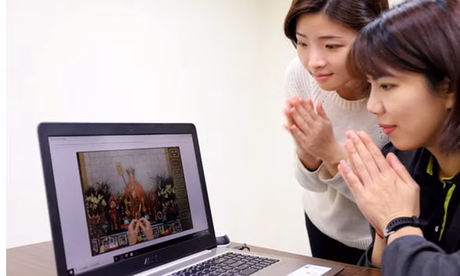 So dich, nguoi Dai Loan cung Tet Thanh Minh qua mang, dang hoa qua ao 50-Hinh-2