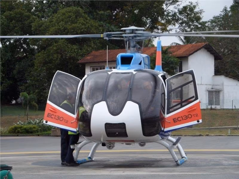 EC130T2 được kết hợp các công nghệ mới nhất và có một cabin rộng rãi 7 chỗ ngồi - mang lại sự thoải mái trong khi bay. Ngoài ra, EC130T2 còn được trang bị hệ thống kiểm soát độ rung động nhằm mang lại cho du khách sự thoải mái khi ngồi trên máy bay.