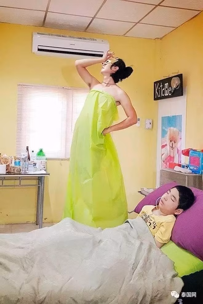 Ông bố trẻ đóng vai "biến thái" mỗi ngày và lý do nghẹn lòng - Hình 13 Ong bo tre dong vai "bien thai" moi ngay va ly do nghen long-Hinh-13