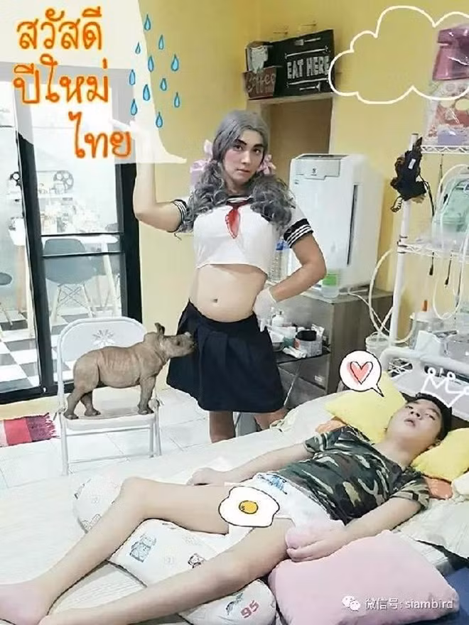Ông bố trẻ đóng vai "biến thái" mỗi ngày và lý do nghẹn lòng - Hình 6 Ong bo tre dong vai "bien thai" moi ngay va ly do nghen long-Hinh-6