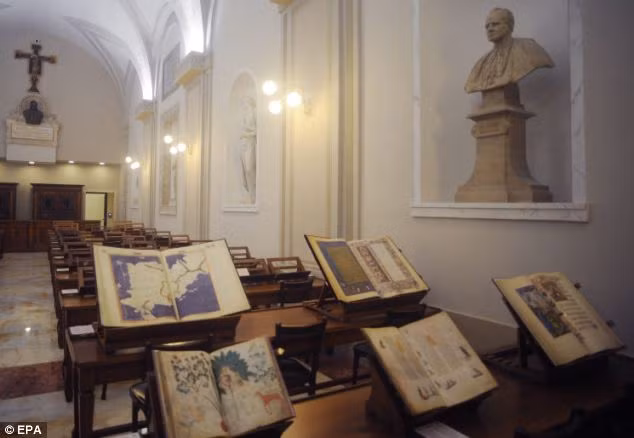 Đức Giáo hoàng được phép tiếp cận Thư viện bí mật ở Vatican.