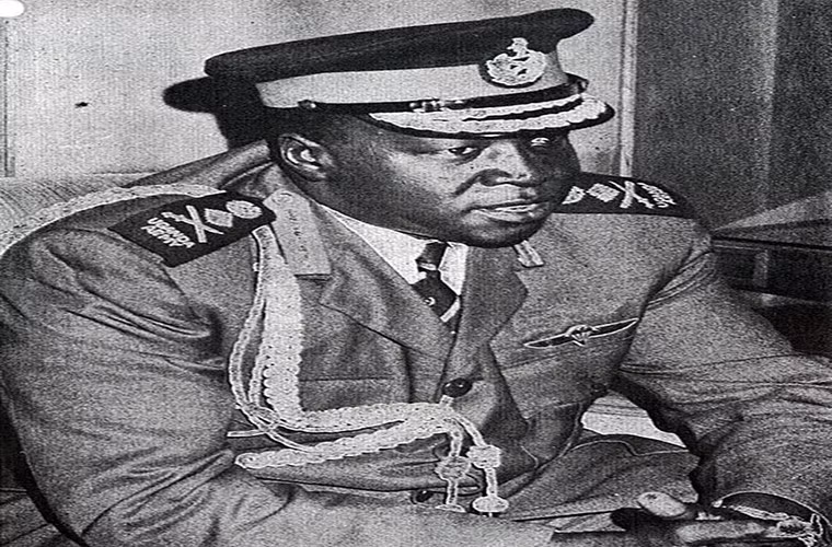 Idi Amin Dada là nhà độc tài khét tiếng khi giữ chức Tổng thống Uganda từ năm 1971 - 1979. Theo ước tính, trong thời gian cầm quyền đã có khoảng 80.000 - 500.000 người bị giết chết dưới sự lãnh đạo của Idi Amin Dada.
