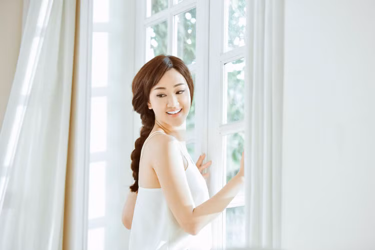 Với sự hỗ trợ của Producer Javix, “Giọt nước mắt khi con chào đời” sẽ có một bản phối hoàn toàn mới, theo phong cách Pop R&amp;B pha dubstep.
