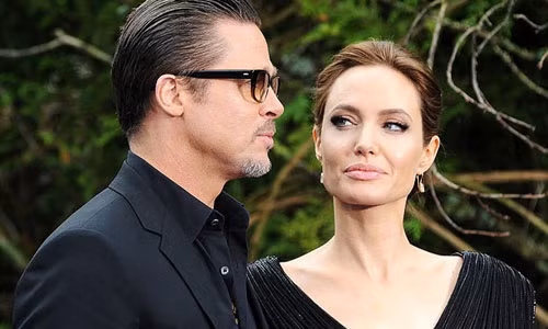 Ly hon Angelina Jolie Brad Pitt chia 400 trieu USD the nao
