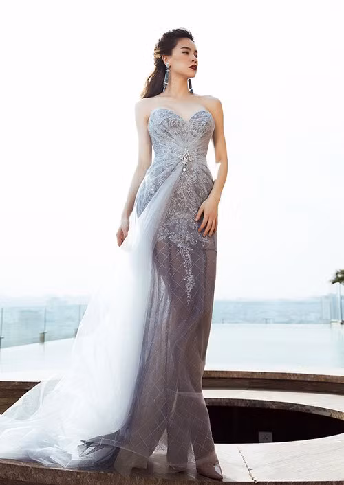 Ngoài ra, ca sĩ Hồ Ngọc Hà cũng đang lên kế hoạch thu âm và thực hiện album Love songs 3 – Gửi người yêu cũ. Đây là sản phẩm tiếp nối 2 album Nơi em gặp anh, Vẫn trong đợi chờ từng gây ấn tượng trước đó. Dự kiến, Love songs 3 sẽ được ra mắt vào cuối năm 2016.