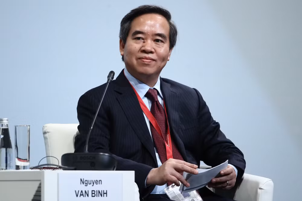 Hai là, vi phạm trong việc ký ban hành nghị quyết đồng ý cho Ngân hàng Xây dựng vay đặc biệt với lãi suất 0% và không có tài sản bảo đảm. 