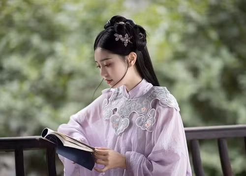 Không có cơ hội thị tẩm đồng nghĩa với việc không có cơ hội mang long thai. Vậy nên những phi tần này cả đời không thể sinh con, thậm chí cho tới khi qua đời, họ vẫn còn là trinh nữ.