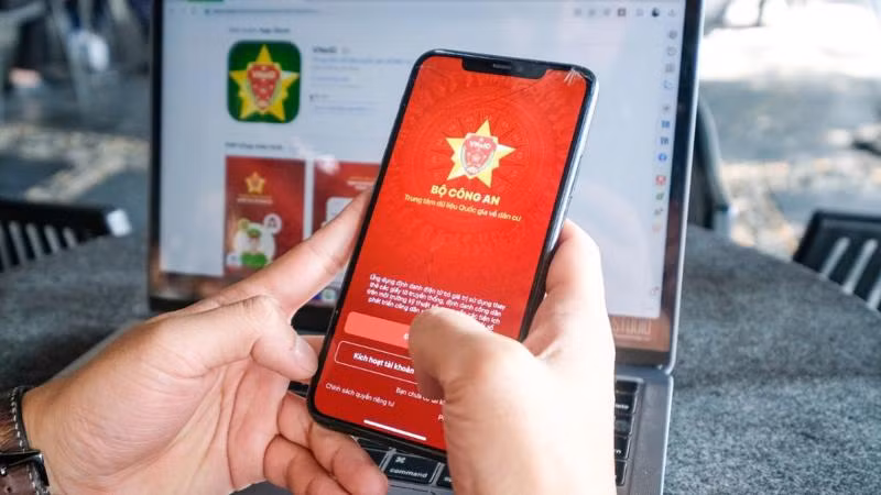 Chủ tài khoản có thể xác thực sinh trắc học trực tiếp từ VNeID Chu tai khoan co the xac thuc sinh trac hoc truc tiep tu VNeID