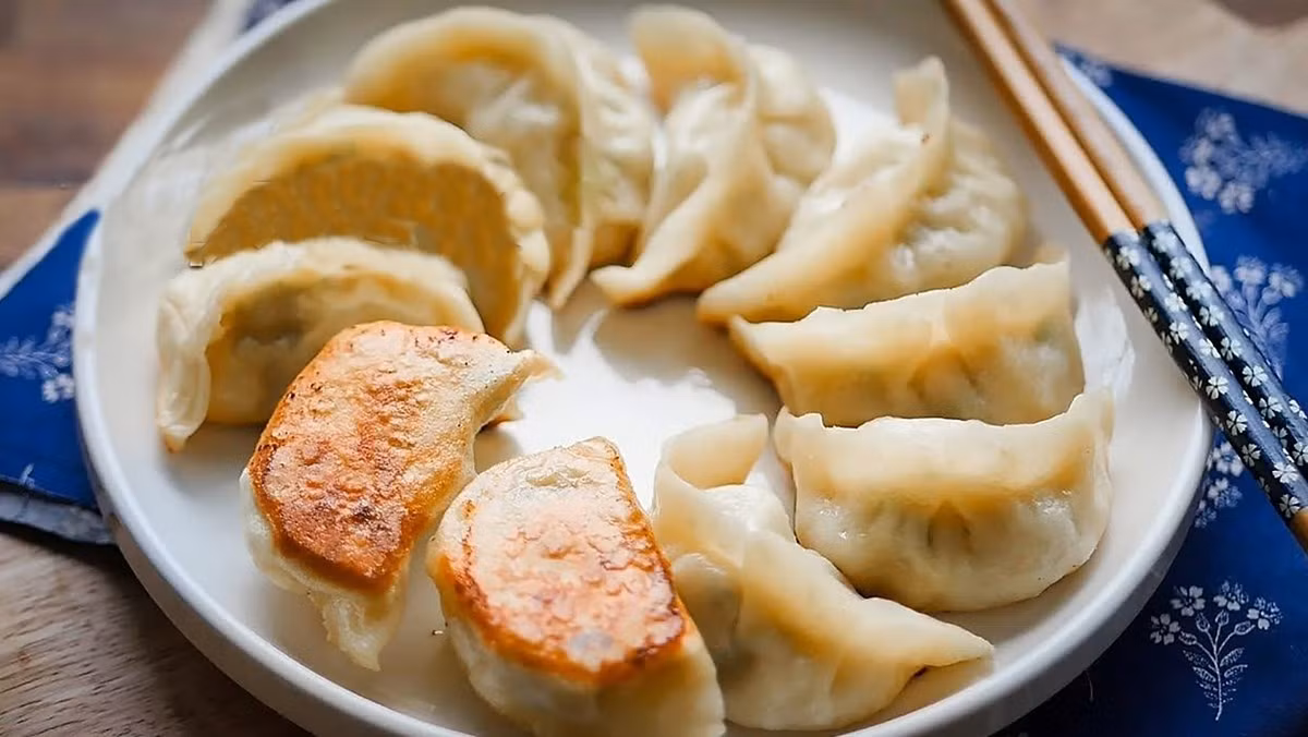 Hình dáng và màu sắc của những chiếc bánh sủi cảo tìm thấy bên trong mộ cổ khá giống ngày nay.