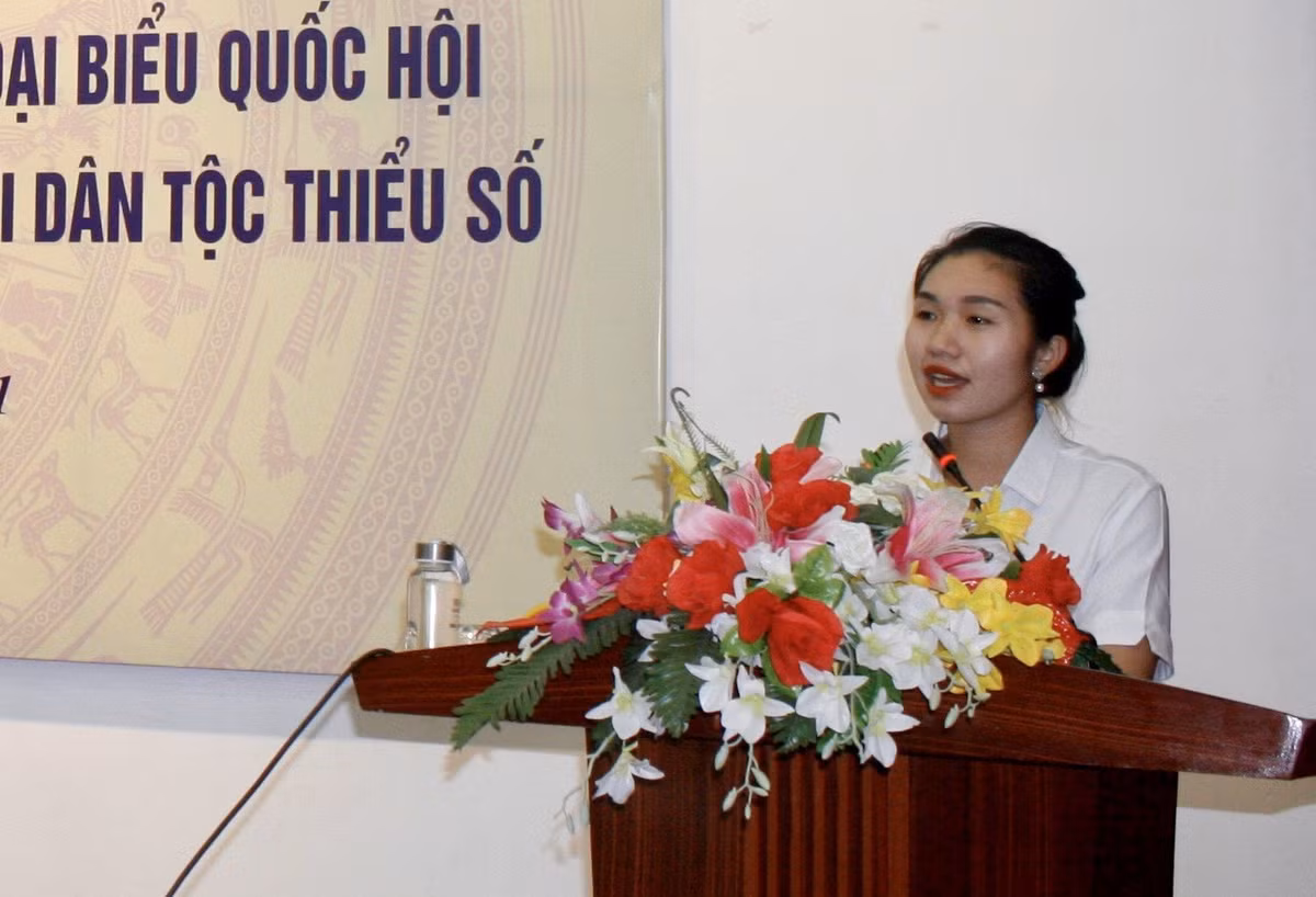 Dai bieu Quoc hoi khoa XV tre tuoi nhat sinh nam 1997