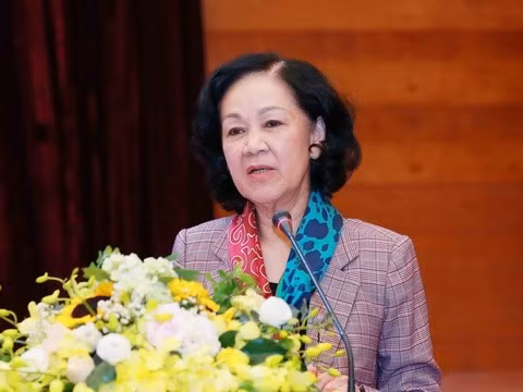 Trưởng Ban Tổ chức Trung ương Trương Thị Mai trúng cử đại biểu Quốc hội khóa XV tại Hòa Bình. Đây là lần thứ 6 bà trúng cử đại biểu Quốc hội. 