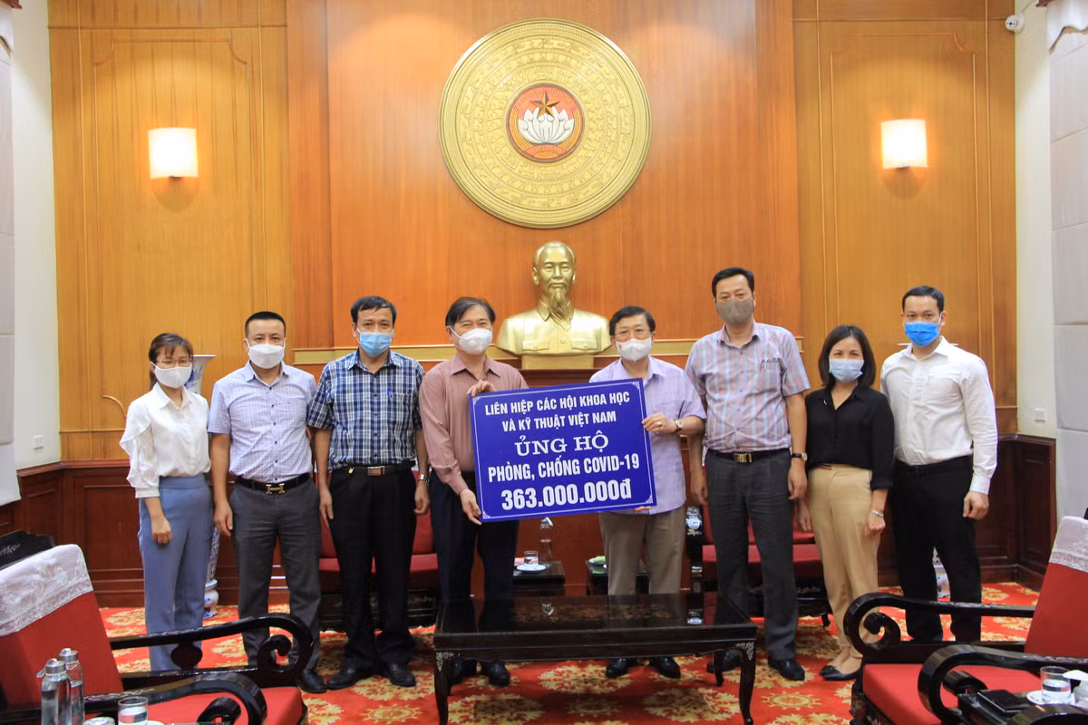 VUSTA tich cuc ung ho Quy phong, chong dich benh COVID-19