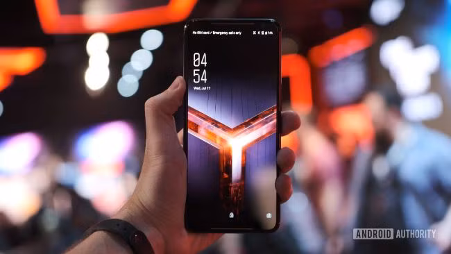 ASUS cũng cho phép tối ưu thiết lập để đem lại hiệu năng tối ưu cho từng tựa game riêng, bạn có thể chỉnh tay hoặc để tự động theo mặc định những thông số như xung nhịp CPU, tính năng chặn thông báo cuộc gọi hay tin nhắn khi đang chơi,...
