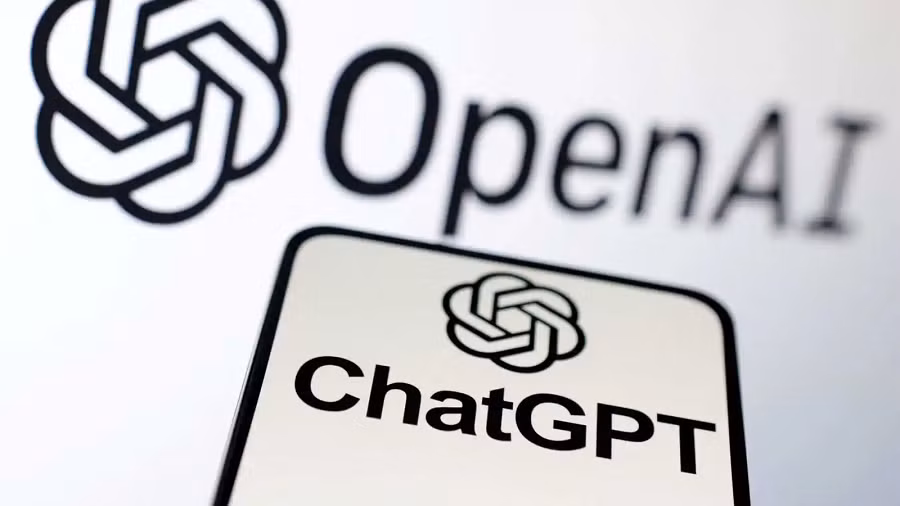 Ông Hinton cảnh báo rằng mối đe dọa từ AI có thể còn khẩn cấp hơn cả biến đổi khí hậu và rằng cần nỗ lực nghiên cứu và quản lý công nghệ này.