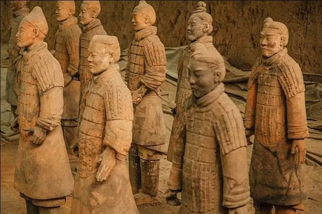 Chu kỳ và lượng nước sử dụng không có quy định cụ thể, mà phụ thuộc vào thời tiết và độ ẩm trong không khí.