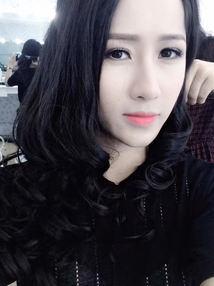 Từ khi ra tù, những hành động, việc làm của Trâm Anh thể hiện rằng bản thân cô luôn mong muốn được trở lại là chính mình. Trong trại giam, hot girl chuyển giới Trâm Anh gần như đánh mất ngoại hình của một cô gái, ra tù, Trâm Anh lập tức đi nối tóc, trang điểm, tân trang nhan sắc để có được ngoại hình xinh đẹp, gợi cảm như trước kia.