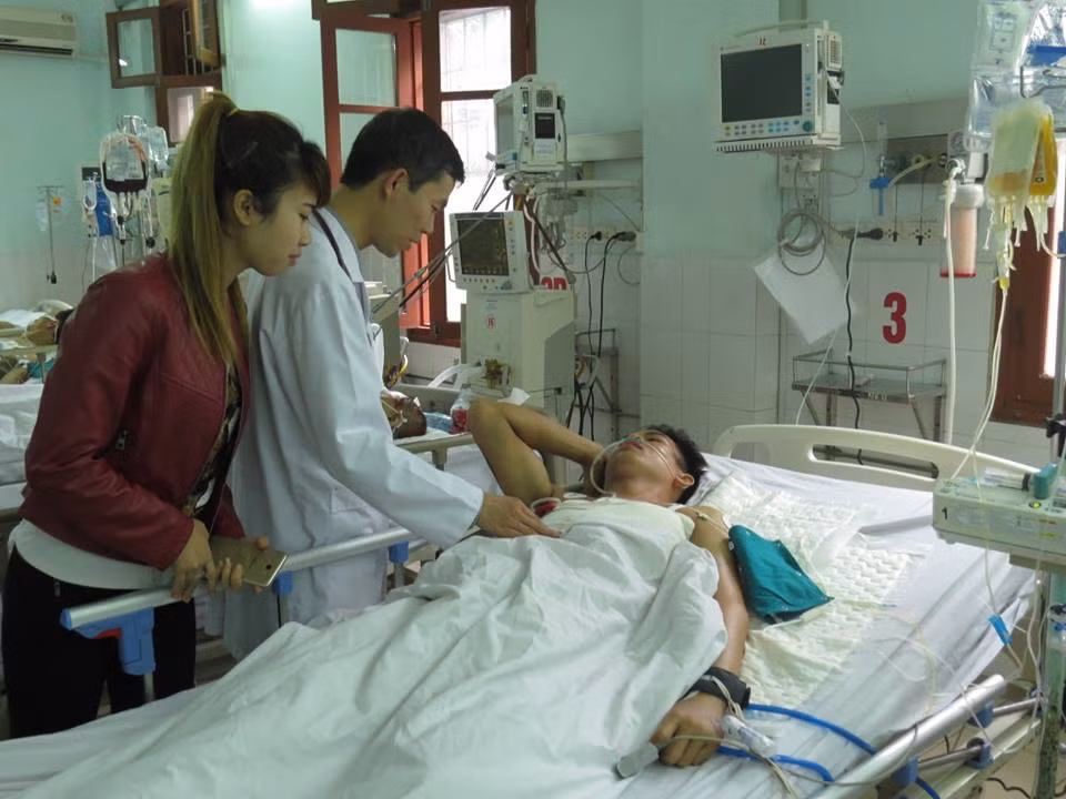 Cuu song benh nhan bi dam gan dut buong tim, thuy phoi