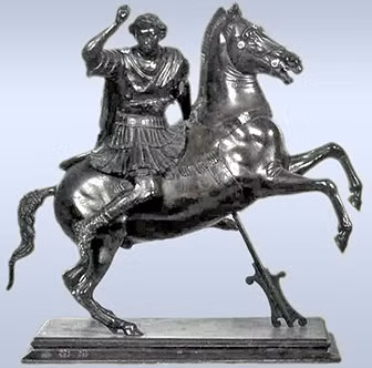 Sau khi chính thức trở thành Pharaoh Ai Cập, Alexander Đại đế thực hiện nhiều cải cách quan trọng trong lĩnh vực chính trị - quân sự - kinh tế - văn hóa.