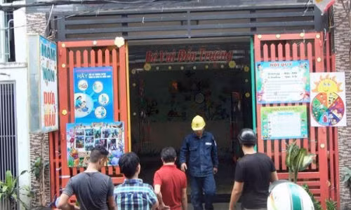 Chay lon nha trong tre o Sai Gon, hai vo chong thao chay thoat than