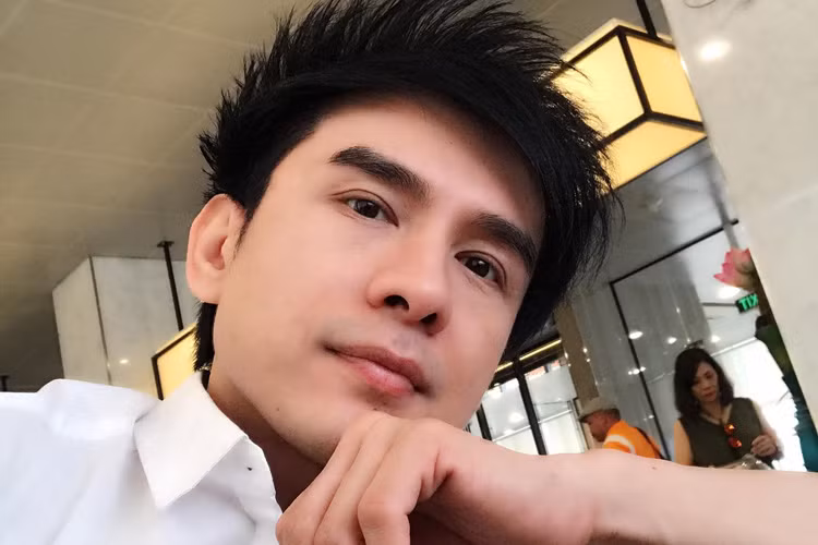 5 năm mới trở lại Vinh, Đan Trường thông báo sẽ tham gia biểu diễn trong chương trình Lễ hội Du lịch Cửa Lò. Ảnh: FBNV