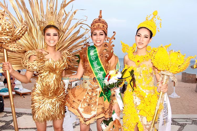 Ngam trang phuc tai che giup Nguyen Thi Thanh lot top 3