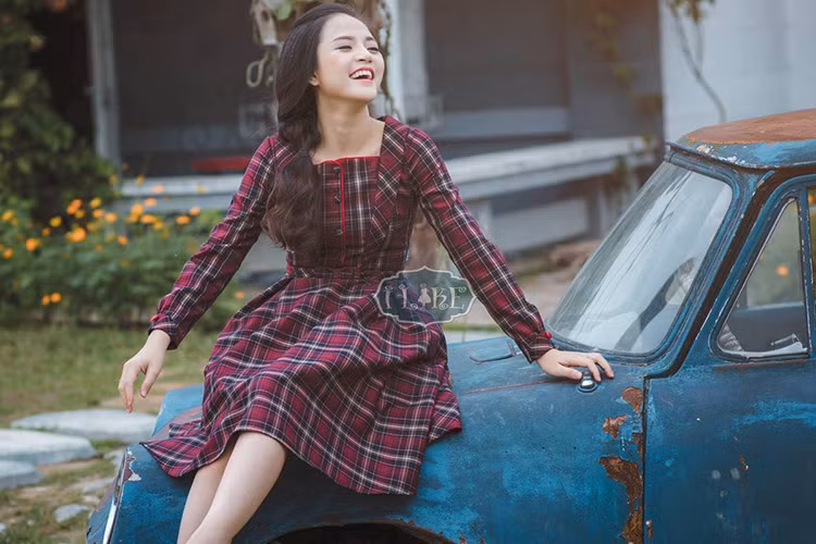 Gương mặt khả ái và nụ cười rạng rỡ là những điểm hút hồn của Thu Quỳnh. Ảnh: FBNV
