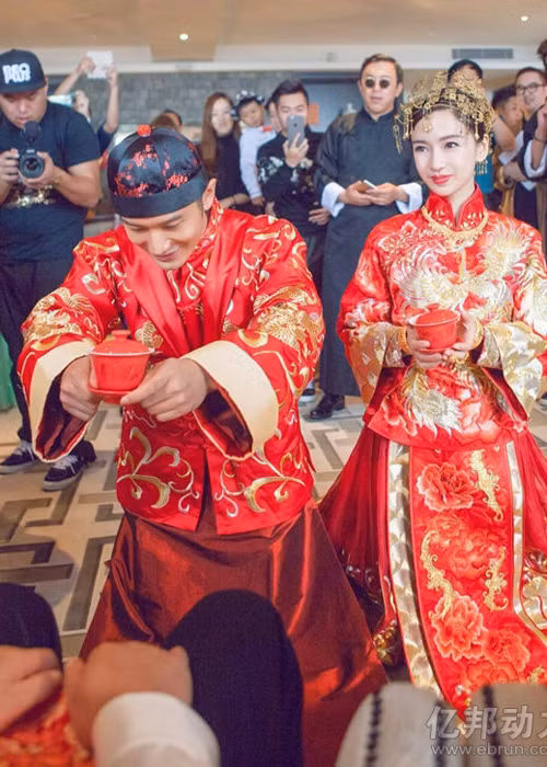Ngam Angelababy xinh dep rang ro trong dam cuoi co tich-Hinh-2