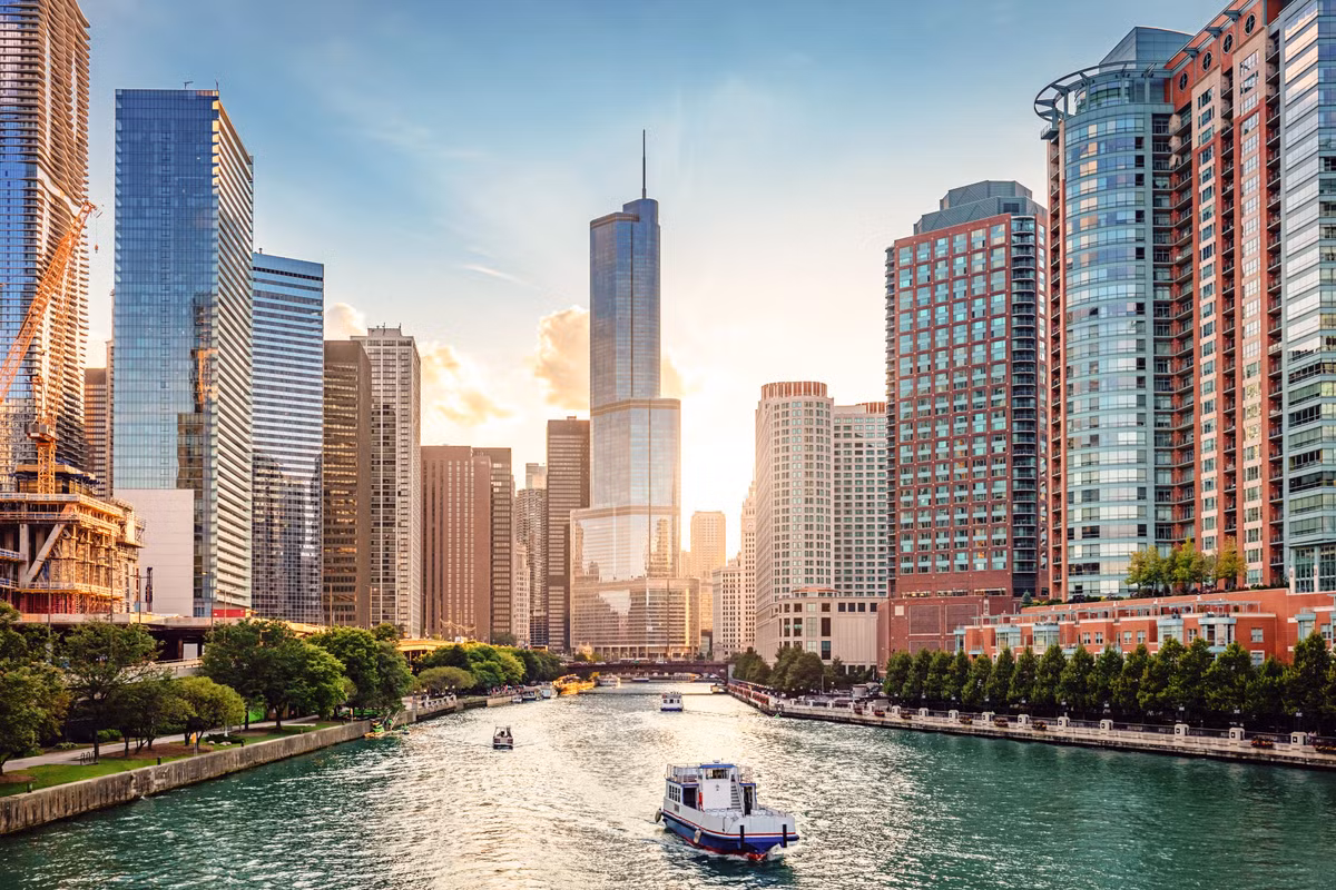 Dưới đây là một số sự thật bất ngờ khác về thành phố này. Theo Fact Retriever, Chicago chính thức trở thành thành phố của bang Illinois năm 1837. Đây là thành phố đông dân thứ 3 nước Mỹ. Ảnh: CNT.