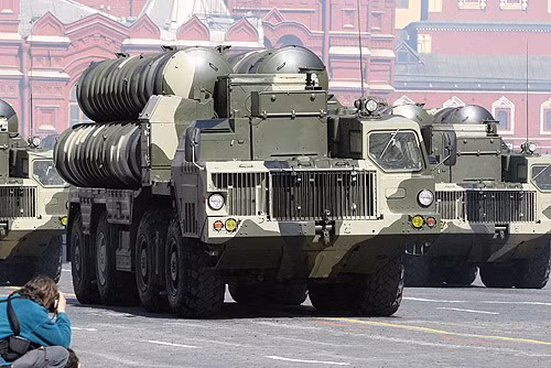 Giới chuyên gia quân sự cho rằng đây là dấu hiệu hệ thống S-300 ở Masyaf đã được Nga thu hồi để phục vụ chiến dịch quân sự tại Ukraine, củng cố lưới phòng không tầm xa của Moskva trên Biển Đen.