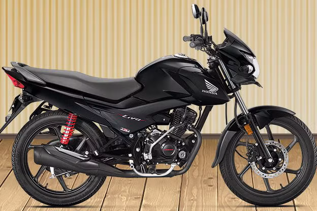 Mẫu xe Honda Livo từng là một mẫu sản phẩm trong lộ trình trình làng 15 mẫu xe mới của Honda tại thị trường Ấn Độ vào tháng 7/2015. Nhân sự kiện kỷ niệm 1 năm sự có mặt taị đây, Honda tiếp tục tung ra phiên bản mới của Livo với 2 màu sơn mới gồm đỏ và xám mờ.
