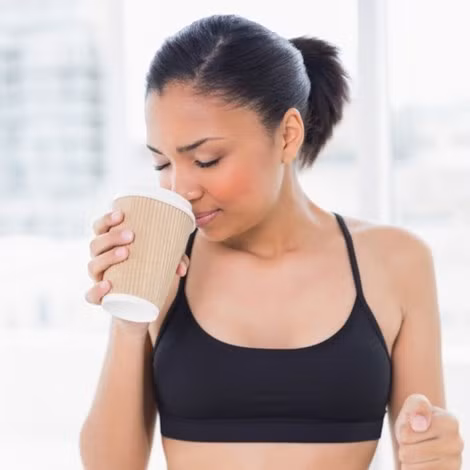 Thực tế trong thành phần của các loại đồ uống dành cho người chơi thể thao có tính axit, đường và hóa chất phụ gia trong nước uống cho người chơi thể thao có thể làm suy yếu men răng, tạo kẽ hở cho vi khuẩn bám vào.