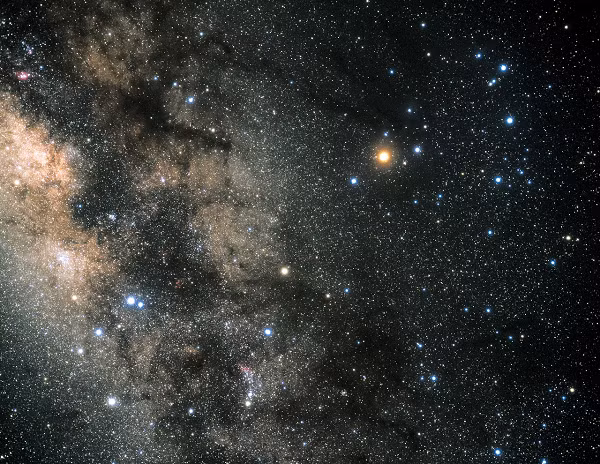  5 hệ sao chứa các hành tinh đủ điều kiện sống nói trên mang tên Kepler-34, Kepler-35, Kepler-38, Kepler-64 và Kepler-413 nằm trong chòm sao Thiên Cầm và Thiên Nga, cách chúng ta từ 2.764 đến 5.933 năm ánh sáng.