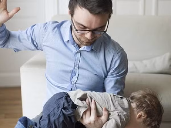 Tại Thụy Điển, có một điều luật rất đặc biệt được ban hành từ năm 1979 và cho đến nay vẫn được thực thi đó là cấm bố mẹ đánh vào mông con mình.