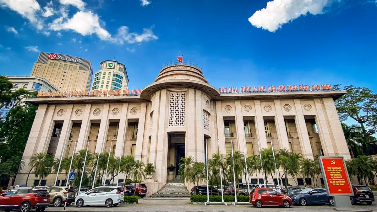NHNN sẽ tiếp tục phát hành tín phiếu mới để thay thế lượng đáo hạn? - Hình 2 NHNN se tiep tuc phat hanh tin phieu moi de thay the luong dao han?-Hinh-2