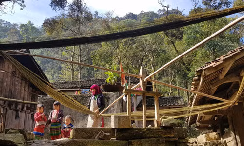 Ngoi lang ‘3 khong’ nghin tuoi an minh trong may o Ha Giang-Hinh-6