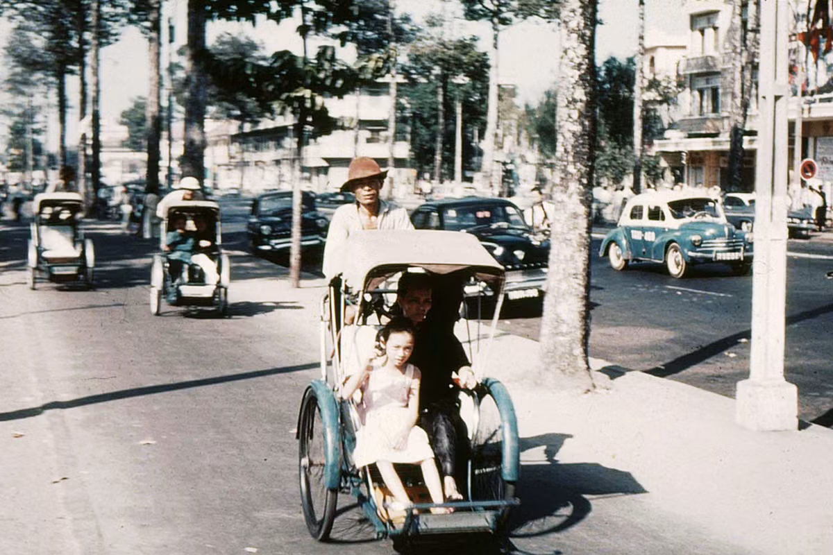 Sài Gòn 1956 - đường Trần Hưng Đạo.