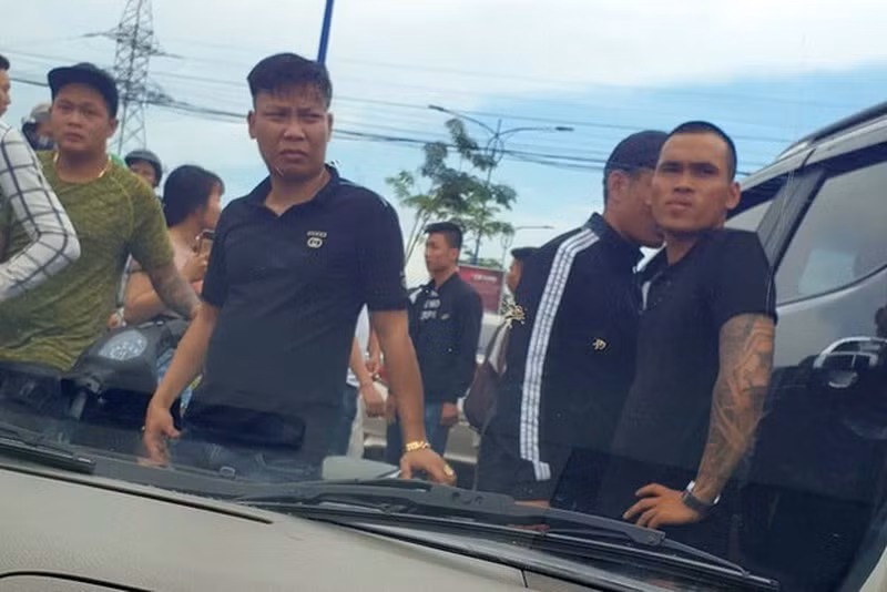 Vụ giang hồ chặn xe công an Đồng Nai: Truy tố Giang 36 cùng đồng phạm - Hình 2 Vu giang ho chan xe cong an Dong Nai: Truy to Giang 36 cung dong pham-Hinh-2