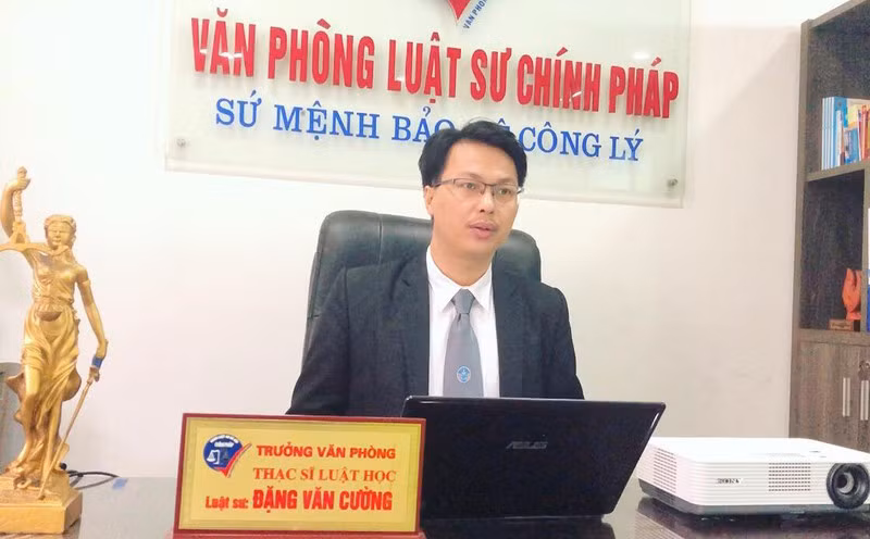 Hai thanh nien quan he tinh duc voi be gai 15 tuoi trong nha nghi: Xu ly the nao?-Hinh-2