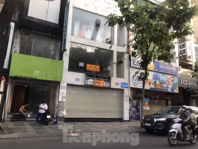 Kinh doanh ế ẩm, quán xá ở Sài Gòn thi nhau dẹp tiệm - Hình 4 Kinh doanh e am, quan xa o Sai Gon thi nhau dep tiem-Hinh-4