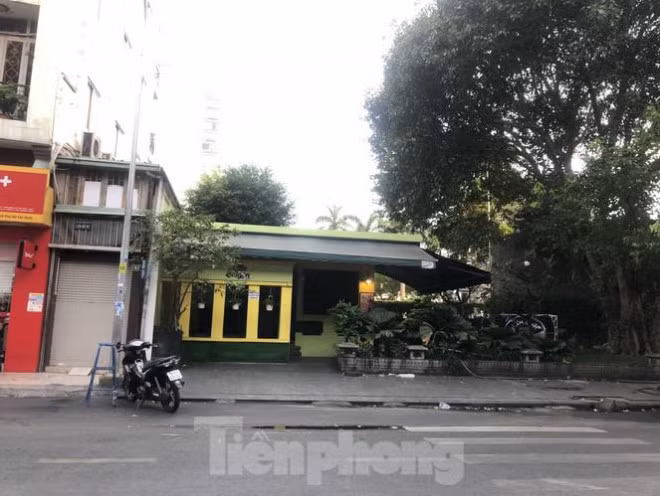Kinh doanh ế ẩm, quán xá ở Sài Gòn thi nhau dẹp tiệm - Hình 10 Kinh doanh e am, quan xa o Sai Gon thi nhau dep tiem-Hinh-10
