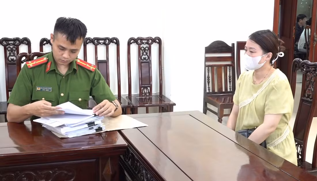 Lật tẩy chiêu trò lừa đảo khi làm thủ tục đi nước ngoài Lat tay chieu tro lua dao khi lam thu tuc di nuoc ngoai