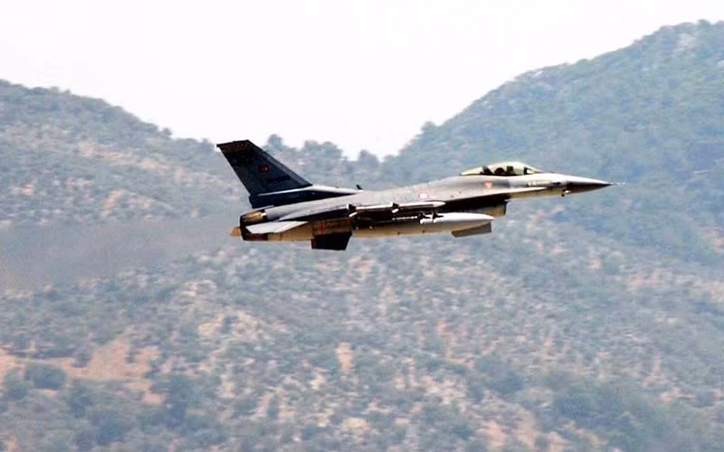 "Theo tính toán, trong một cuộc chiến tổng lực với phòng không Syria thì không quân Thổ Nhĩ Kỳ sẽ tổn thất 80 - 90% lực lượng, như vậy họ xem như đã bị xóa sổ".