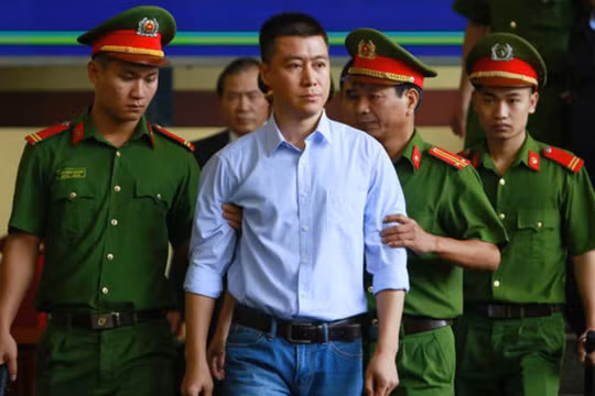 Tha tu sai cho Phan Sao Nam, sau canh cao dieu gi don doi Chanh toa Quang Ninh?