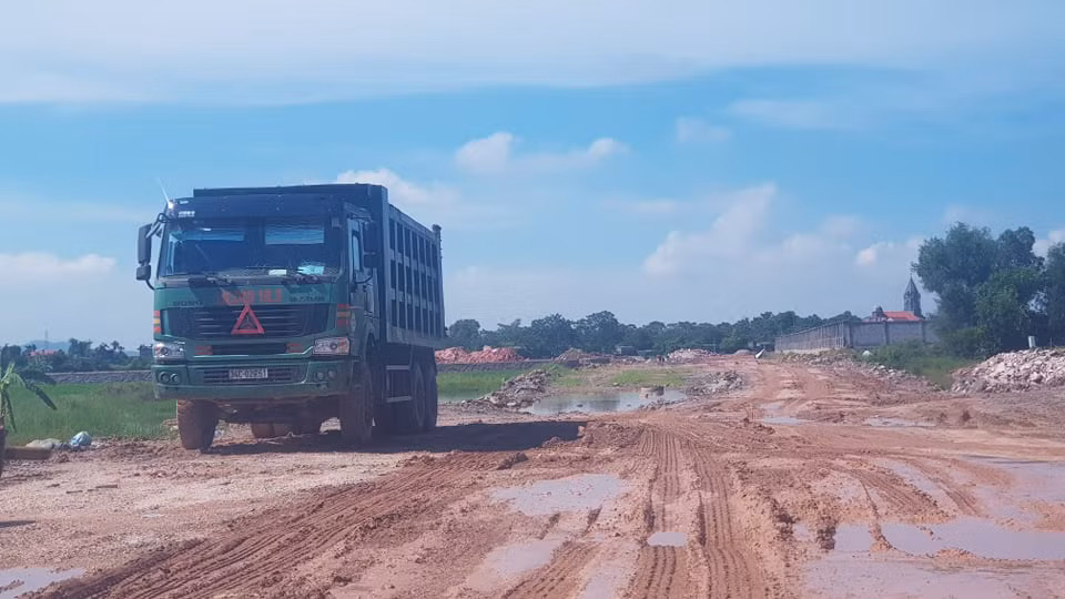 San lap trai phep, du an Nha may may gia cong o Hai Duong co bi phat?
